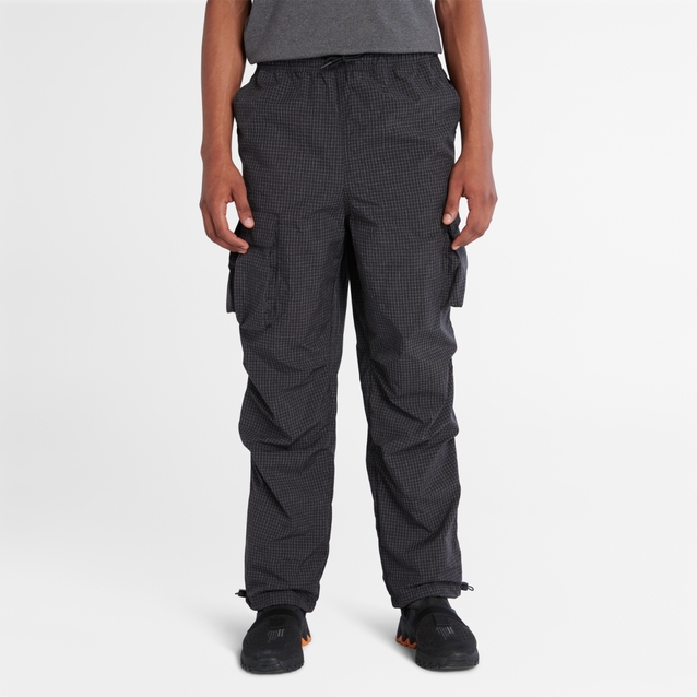 Men's DWR Utility Cargo Pant in Black | Timberland NZ